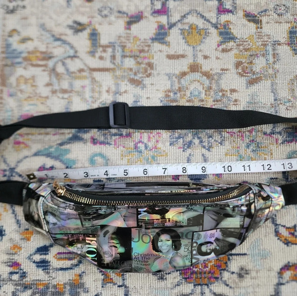 Holographic Womens High Glossy Michelle Obama Magazine Print Fanny Waist Purse - Picture 6 of 12